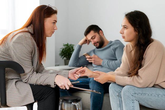 عومال زمینه ساز برای روابط خارج از تاهل