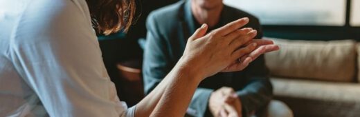 چرا زنان تمایل دارند به یک مشاور مرد مراجعه کنند؟